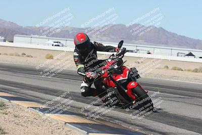 media/Oct-30-2025-Racers Edge (Thu) [[dabbdaf680]]/3-B Group/Session 3 (Turn 15 Inside)/